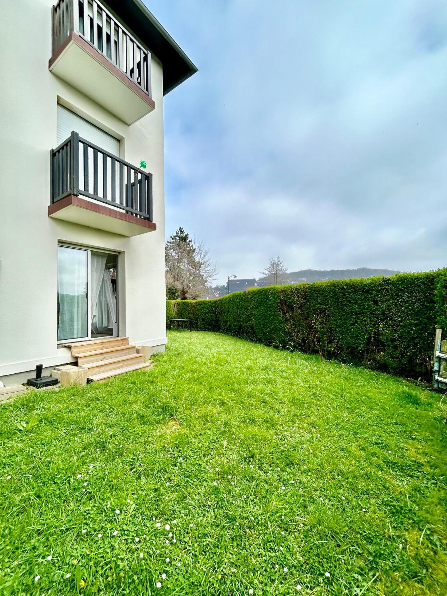 Superbe Appartement Avec Jardin Ensoleille Blonville-sur-Mer Ngoại thất bức ảnh